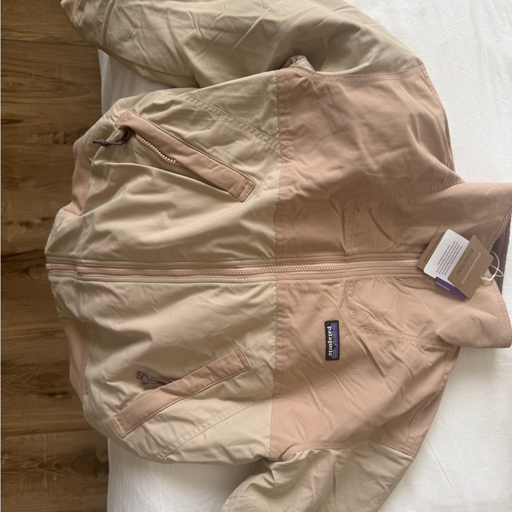 Patagonia Beige and Tan Jacket